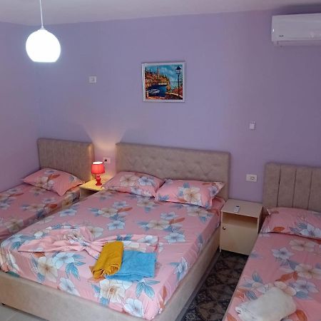 Hotel Ziku Durrës Buitenkant foto