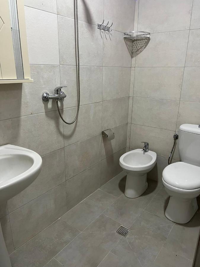 Hotel Ziku Durrës Buitenkant foto