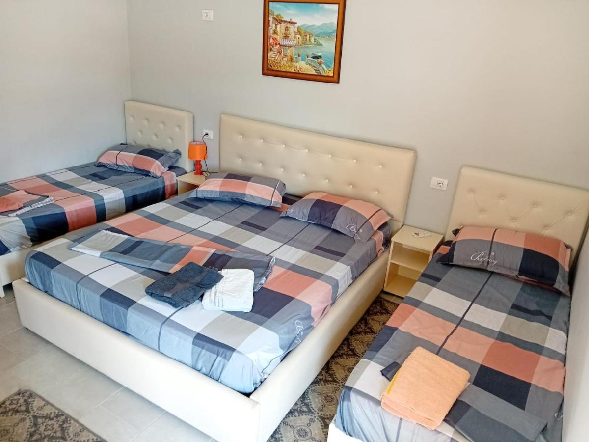 Hotel Ziku Durrës Buitenkant foto