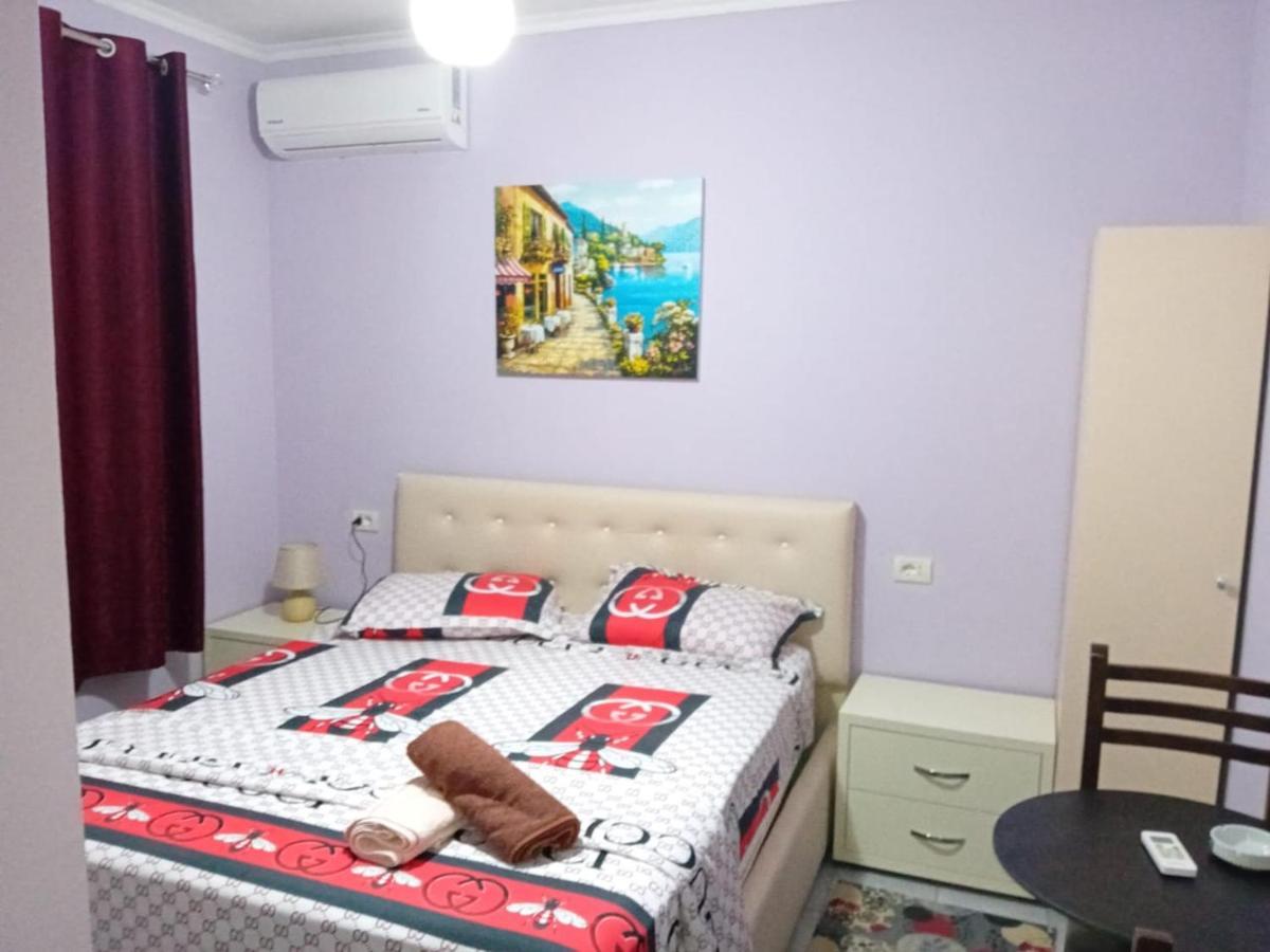 Hotel Ziku Durrës Buitenkant foto